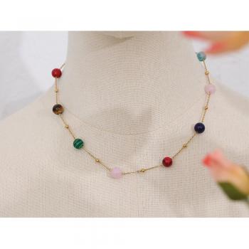 Collier en acier inoxydable avec perles naturelles colorées, chaîne longue et courte