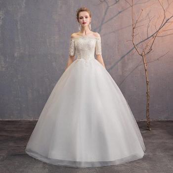 Élégance Nocturne: Robe de Bal à Manches Courtes
