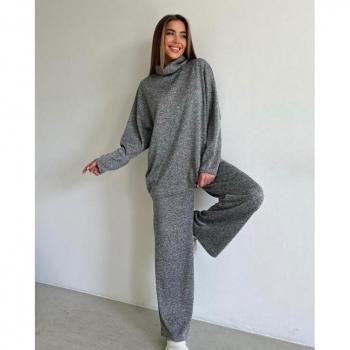 Costume largo in angora con guler ISSA Plus S verde oliva