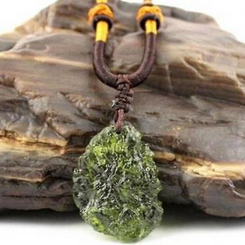 Collar de Piedra Moldavita Rugosa