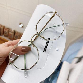 Lentes de Computadora con Marco Poligonal Antirreflejo y Acabado Vintage – Para Mujeres con Miopía