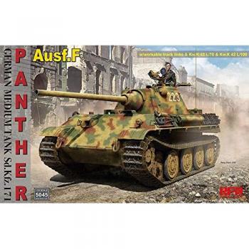 Modello Rye Field Panther Ausf.F con binari in funzione