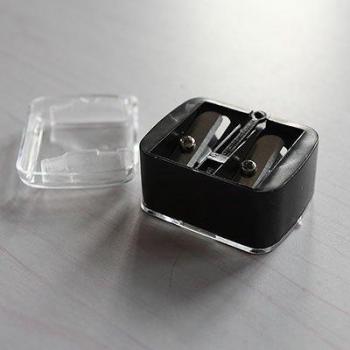 Affûteur double trous pour eyeliner