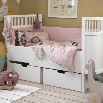 Soft Foam Crib Bedding with Large Area Bed Surround and Protective Fence