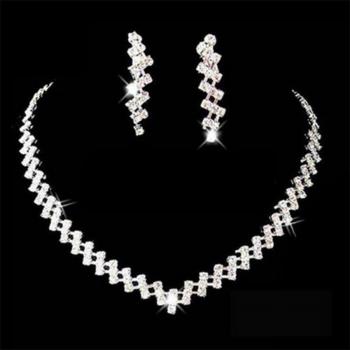 Elegante Ketting en Oorbellen Set