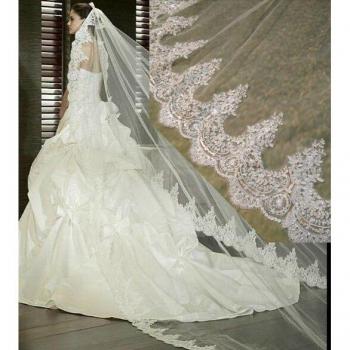 Ivory White Wedding Veil with Lace Edge