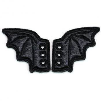 PU Leather Black Skate Shoes with Wings Decoration