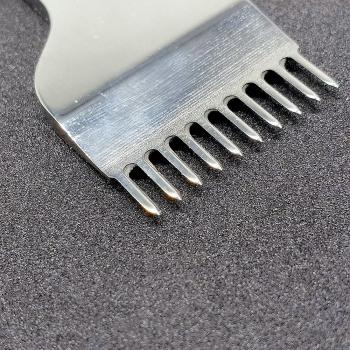 Artisanat du cuir, griffe de frappe en fer diamant forme 6 mm