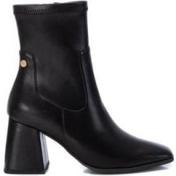 XTI 141826 Botines de mujer negro en piel vegana