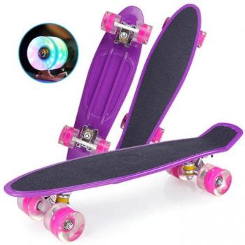 Skateboard lumineux 22 pouces pour enfants et adolescents