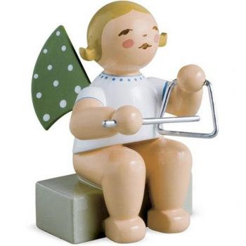 Weihnachtsengel mit Triangel von Wendt & Kühn