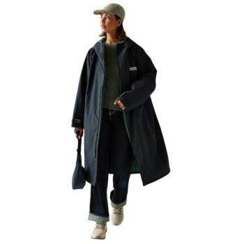 Regatta Navy Waterproof Changing Robe – Adult S/M