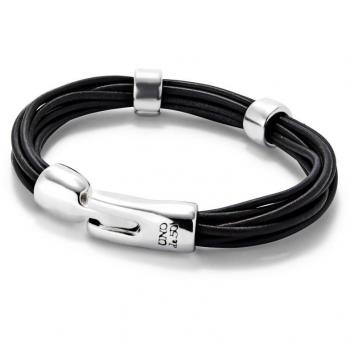 Pulsera “Luz de Medianoche” – 50 mm, cuero y detalle plateado