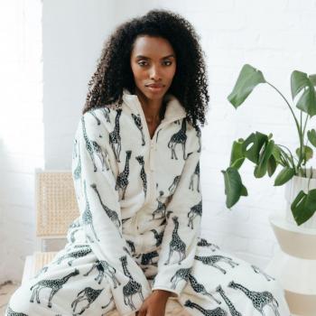 Chelsea Peers Giraffe Fleece Pj Set – Off White, Size 20 (Female)