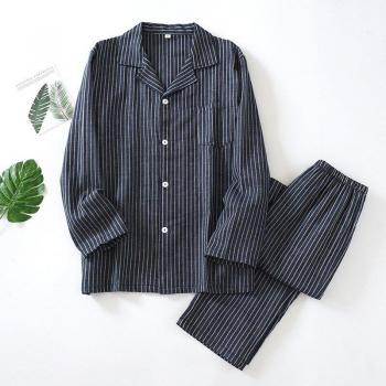 Pijamas Elegantes con Rayas en Proporción Grande