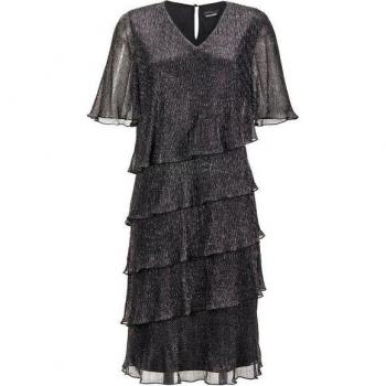 Robe en tissu brillant