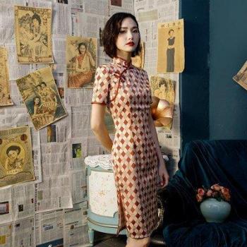 Moderne Qipao für Frauen