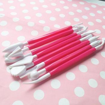 Conjunto de 8 plumas talladas y cuchillos para fondant