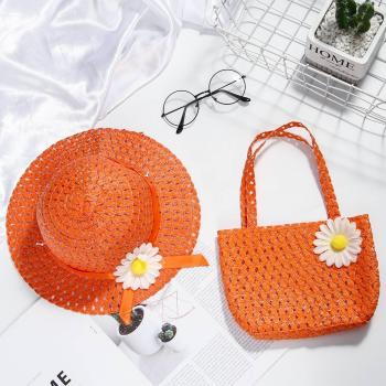 Sombrero infantil con flores