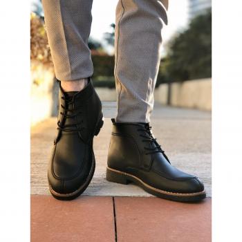 Semelles en cuir noir à lacets – élégance sportive pour hommes