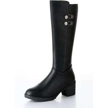 Bottes élégantes en faux cuir noir – longue et à talon élevé