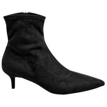 Sleek Faux Suede Mini‑Heeled Shoes