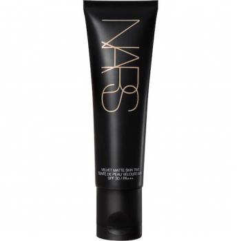 NARS Teint Make-up Samt-Matte LSF 30 Seychelles