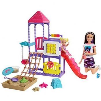 Kinderbabysitter-Set Barbie GHV89: Skipper, Spielplatz & Puppen
