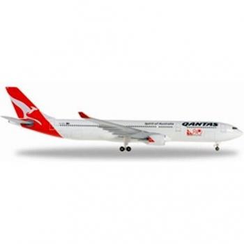 Herpa A330 Qantas 1/500 80° Anniversary Paintline