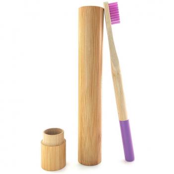 Estuche de viaje con cepillo de dientes de bambú
