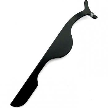 Mikiwi Eyelash Curler with Tweezers