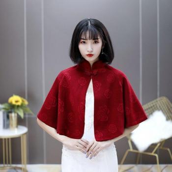 Stilvoller Braut Bolero aus Kunstfell