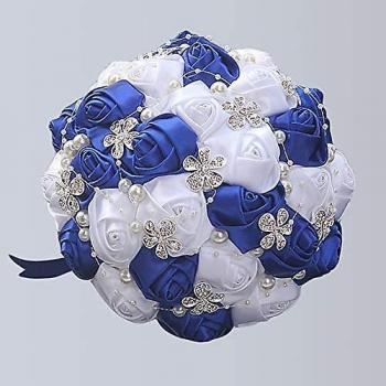 Bouquet de Novia con Rosas de Satín y Diamantes