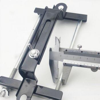 Soporte Ajustable de Metal para Estante Universal 16cm-22.5cm
