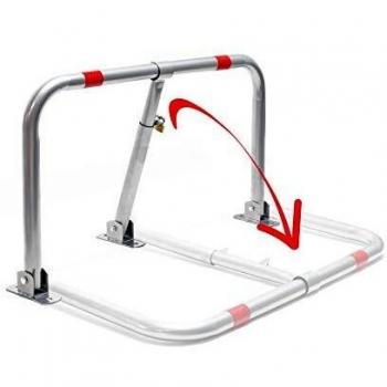 Barriera di sosta con strisce riflettenti