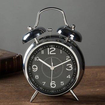 Reloj de Mesa Retro 8” – Sala de Estar