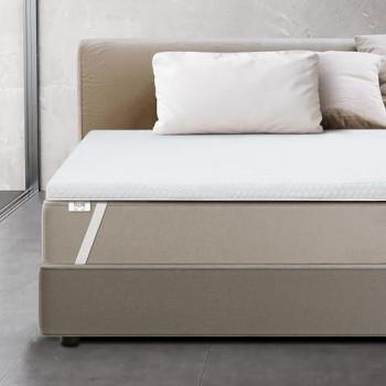 Surmatelas en mousse à mémoire de forme 130 x 210 cm, 6 cm, housse antifongique