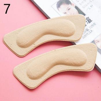 Suavidad en el Zapato: Plantilla de Talón con Adhesivo y Cojín