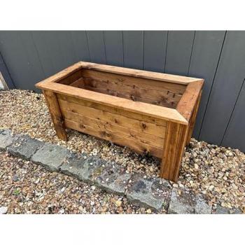 Prestbury Raised Rectangular Planter (Timber) – L41 x W83 x H42