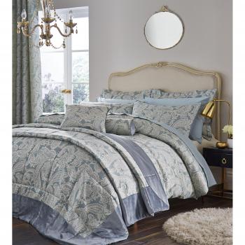 Catherine Lansfield’s Duck Egg Opulent Jacquard Bedding Set
