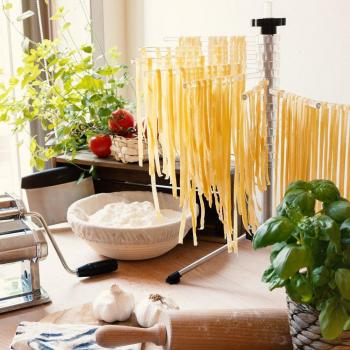 Rotating Noodle Holder