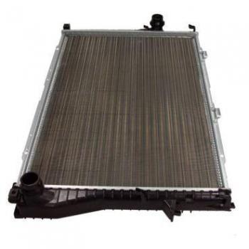 Radiateur moteur MAXGEAR AC218525 pour BMW 7 Series