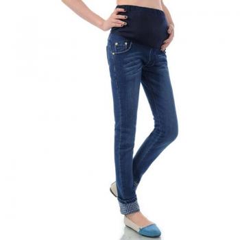 Bequeme Jeans für schwangere Frauen
