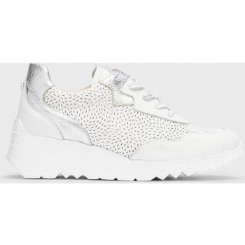 Zapatillas de mujer tipo running bajas en piel con picados