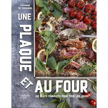 Une Plaque Et Au Four
