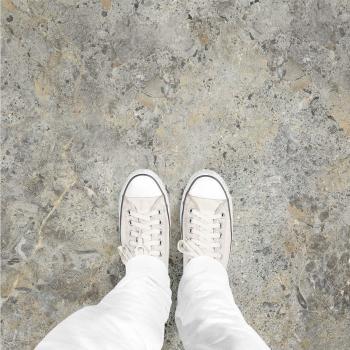 Adhesivo de Suelo Terrazzo Seguro 50×50 cm