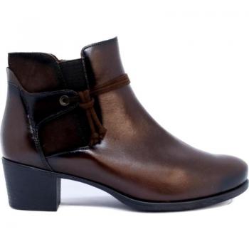 Botín Desireé Neus22 Marrón Piel 623 – Elegancia Casual