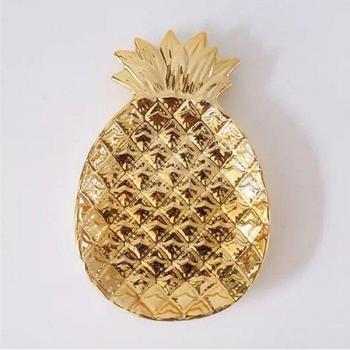 Assiette de bijoux ananas chic