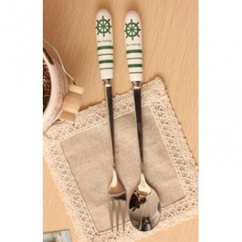 Sabor del Mar: Set de Cucharas y Horquillas en Acero Inoxidable