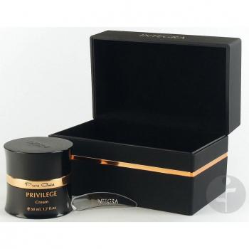 Pure Gold Privilege Cream